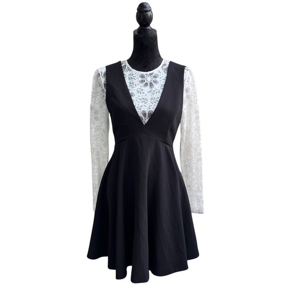 Sandro Dresses & Skirts - NWT Sandro Paris Nito Layered Lace Dress Black & White